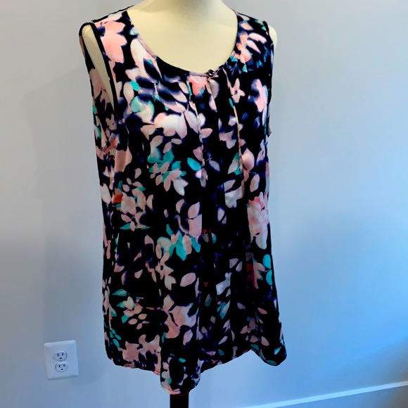 Nipon Boutique Tops - Floral tank top